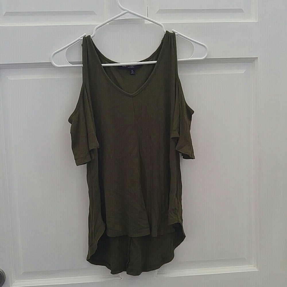 Cold shoulder top